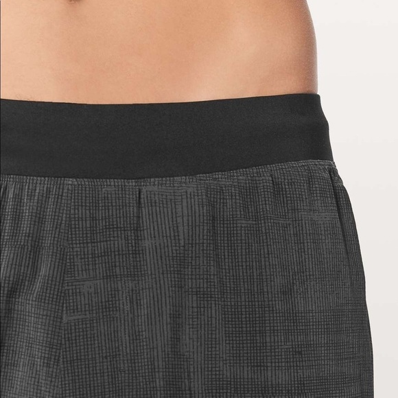 Lululemon T.H.E. Short *Linerless 11" - Picture 3 of 14